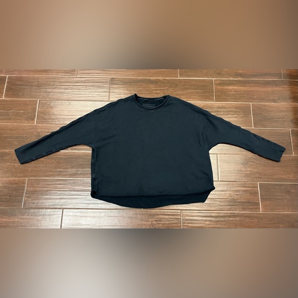 Frank & Eileen Tops - Frank & Eileen Effie Black Sweatshirt M